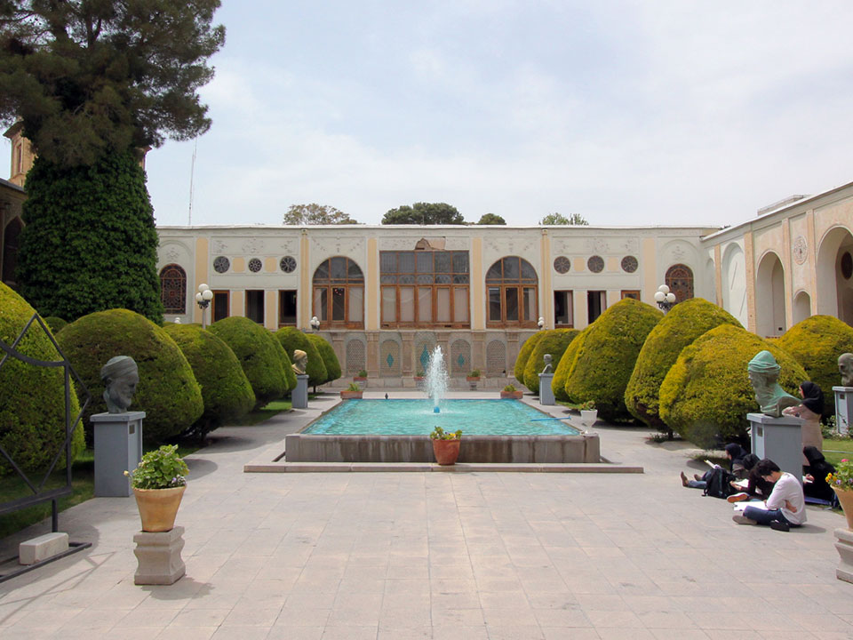 Isfahan-Museum-02